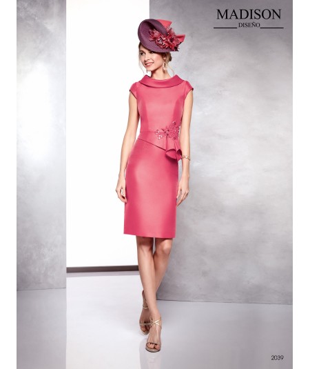 Vestido de fiesta escote alto y bies