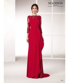 Vestido con tul bordado