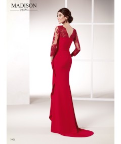 Vestido con tul bordado