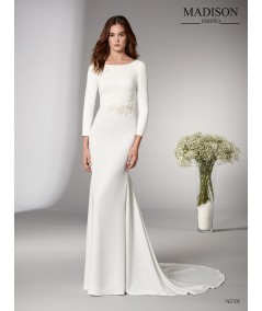 Vestido de novia de crepé con manga francesa