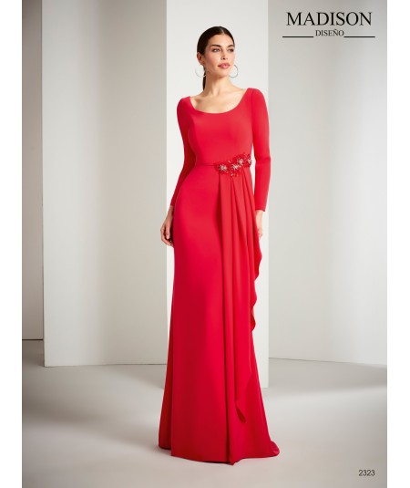 Vestido largo con favorecedor escote barco y manga al puño