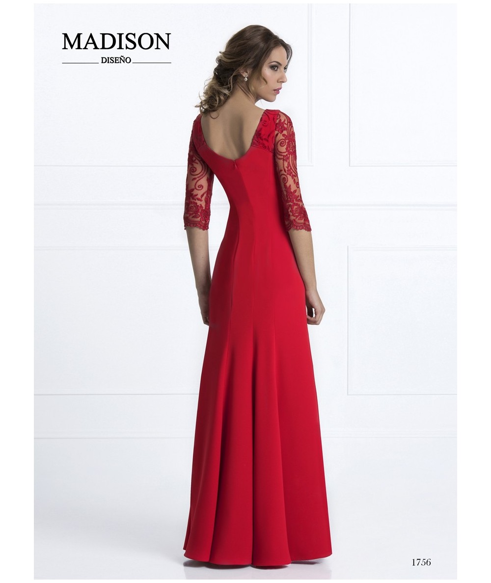 Vestido largo rojo con encaje