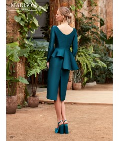 Vestido corto con faldon asimetrico