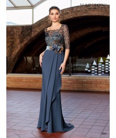 Vestido de madrina con encaje azul acero