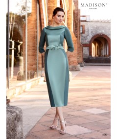 Vestido verde agua con escote barco y detalles en la cintura | Madison