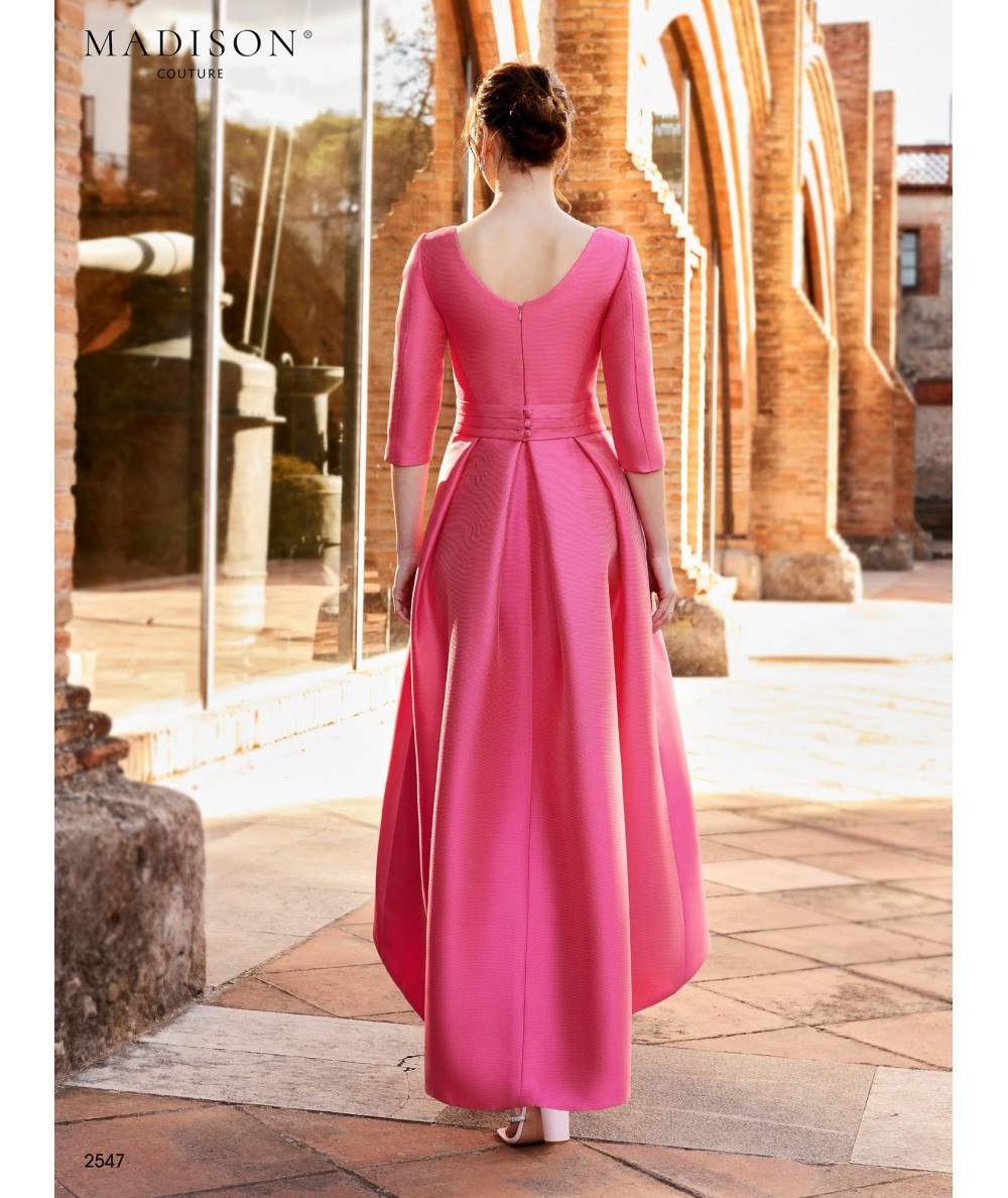 Vestido rosa asimétrico con bordados plateados | Madison Couture