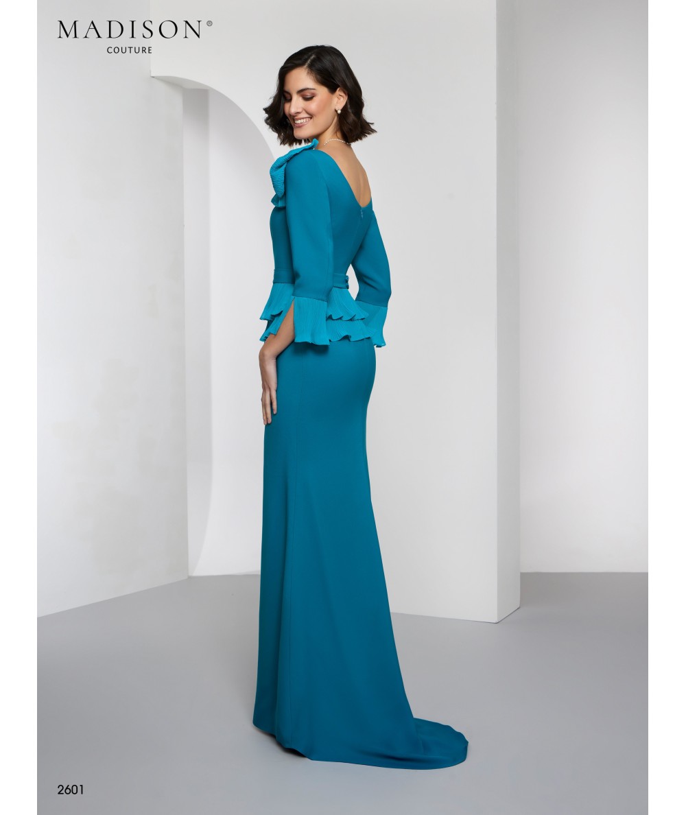 Vestido de madrina largo en azul intenso