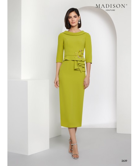 Vestido madrina verde pistacho con pedrería | Modelo 2639