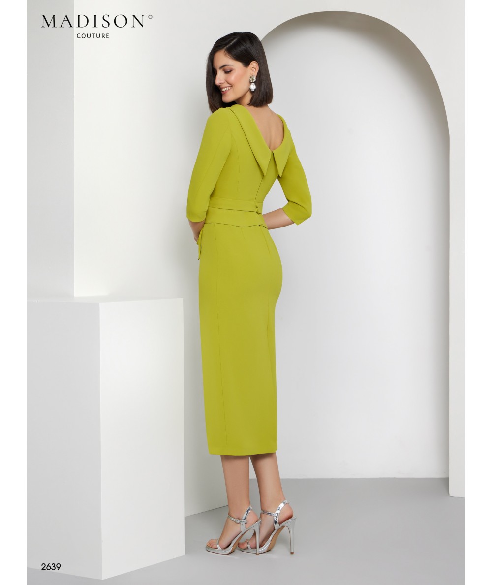 Vestido madrina verde pistacho con pedrería | Modelo 2639